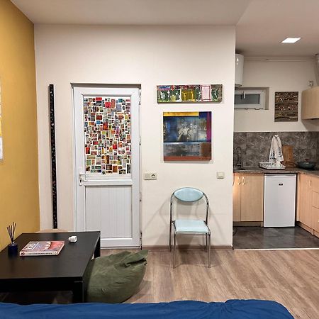 Cosy Studio With Beautiful Garden Yerevan Exterior photo