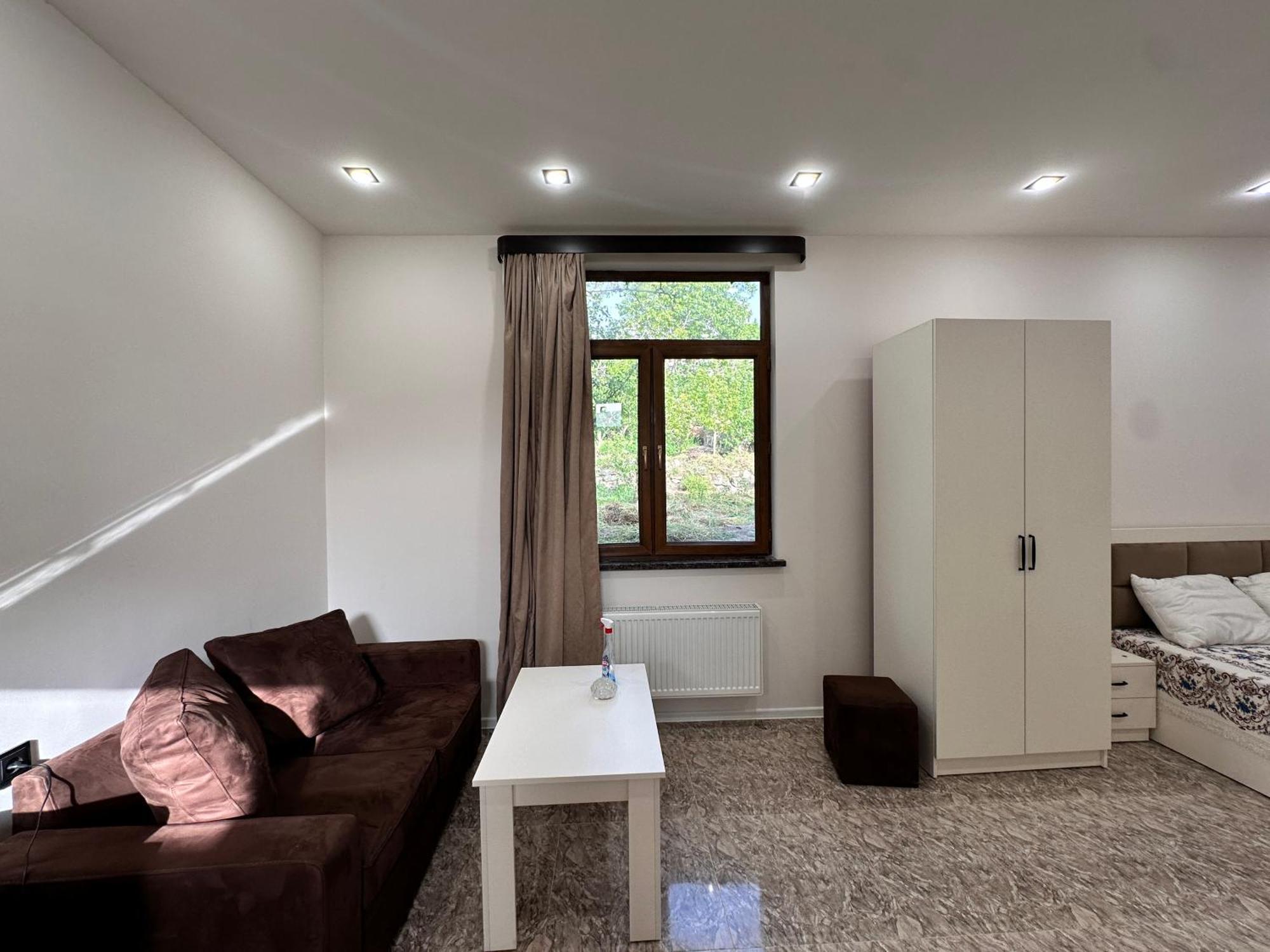 Cosy Studio With Beautiful Garden Yerevan Exterior photo